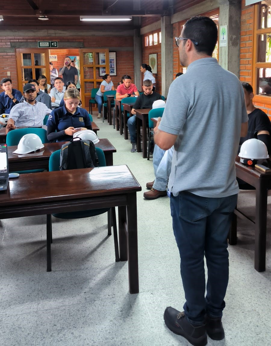 Imagen alusiva a La UTP avanza en la evaluación técnica desus edificaciones tras el terremoto del 10 de agosto