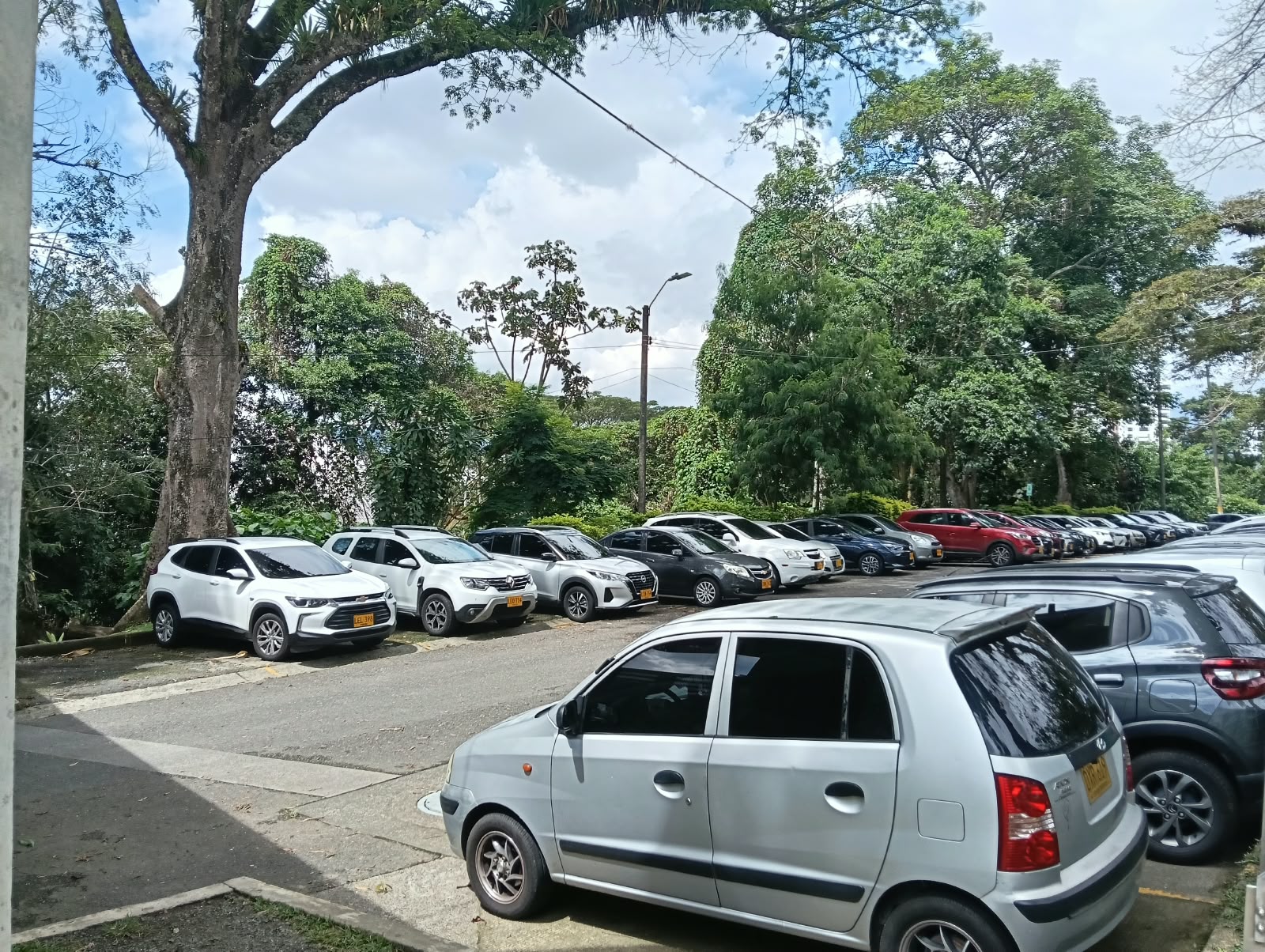 Imagen alusiva a Entran en operación nuevos parqueaderos en el campus de la UTP