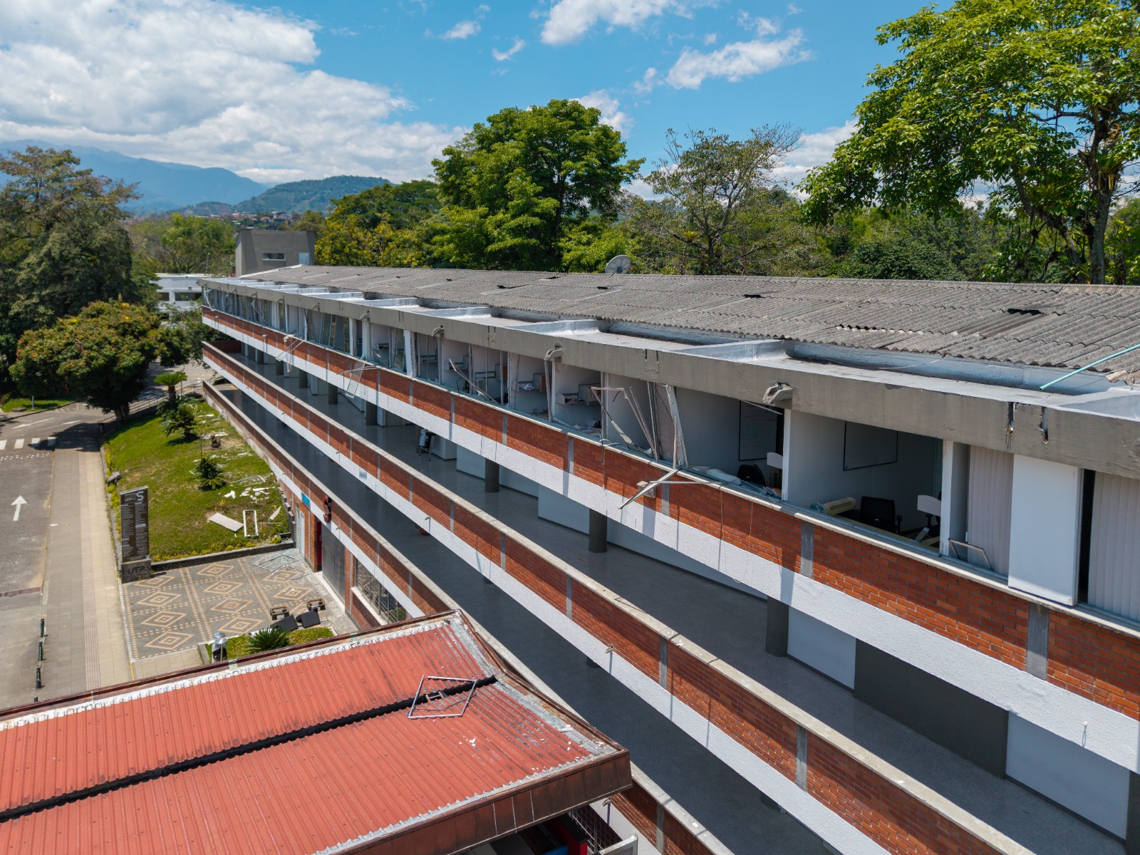 Imagen alusiva a El 63% del área construida del campus está deshabilitada