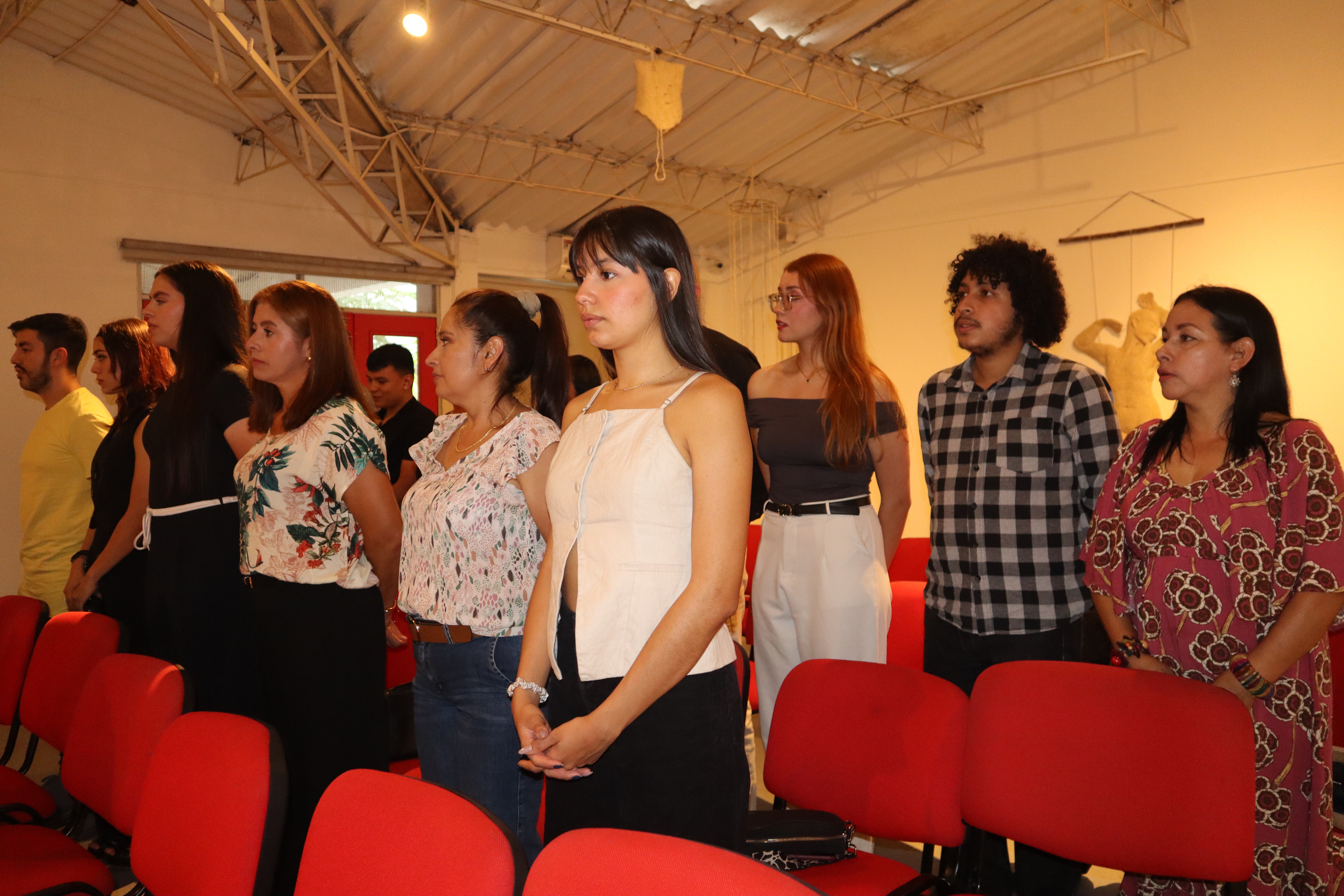 Imagen alusiva a Estudiantes becarios culminan curso intensivo de francés nivel B2