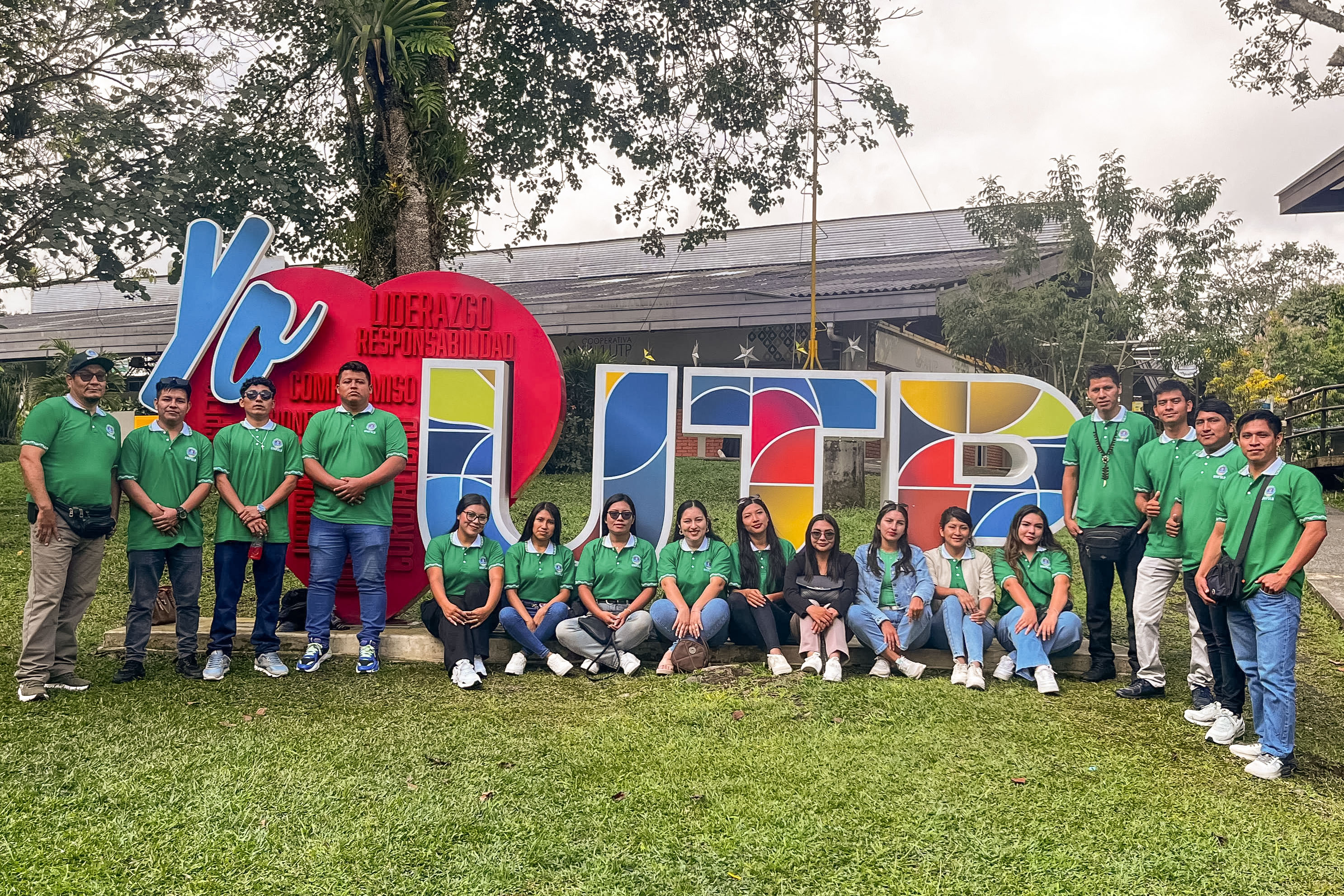 UTP da la bienvenida a misión académica de Perú con recorrido por el campus y encuentro intercultural