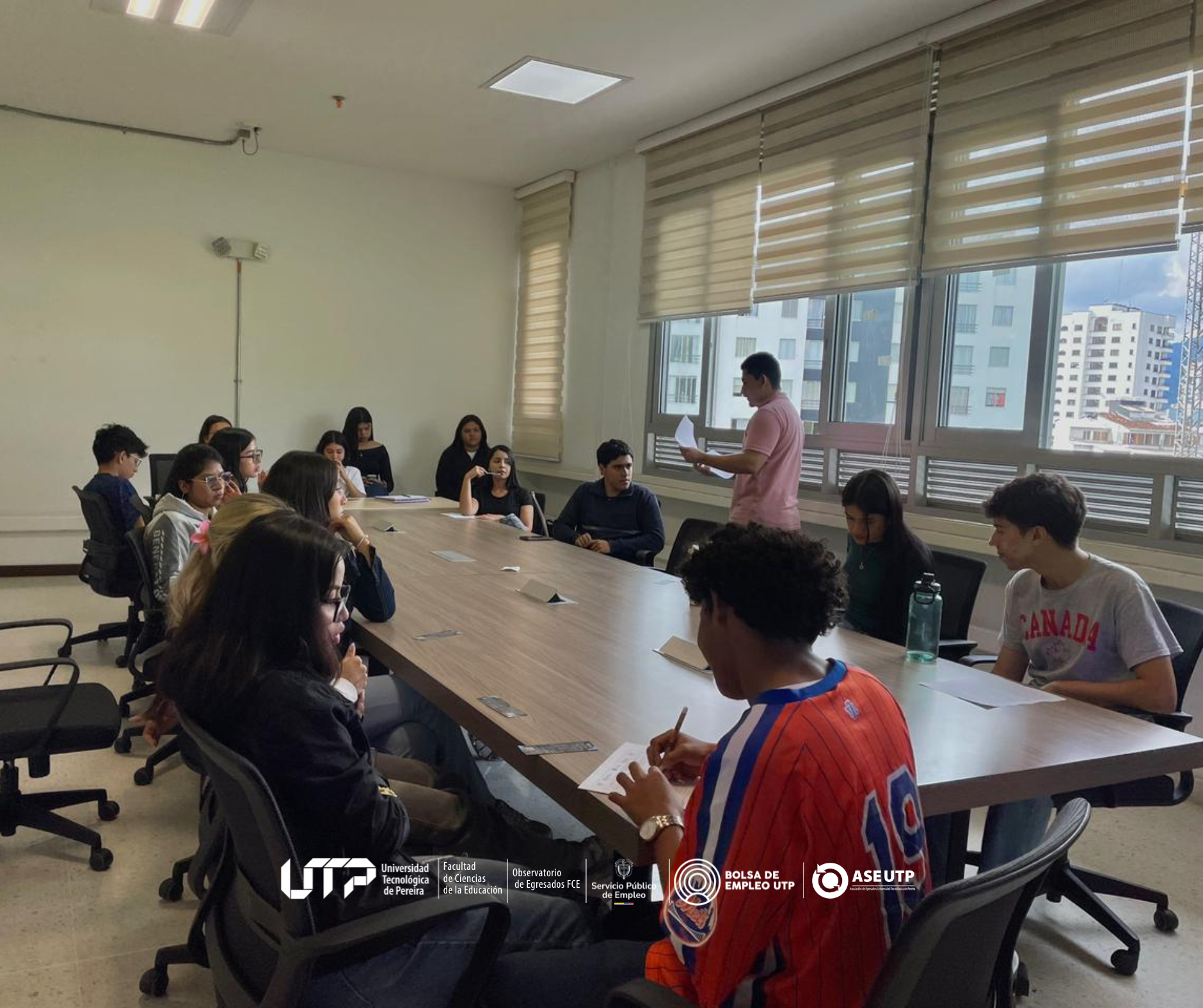 Imagen alusiva a Construcción de hoja de vida desde cero