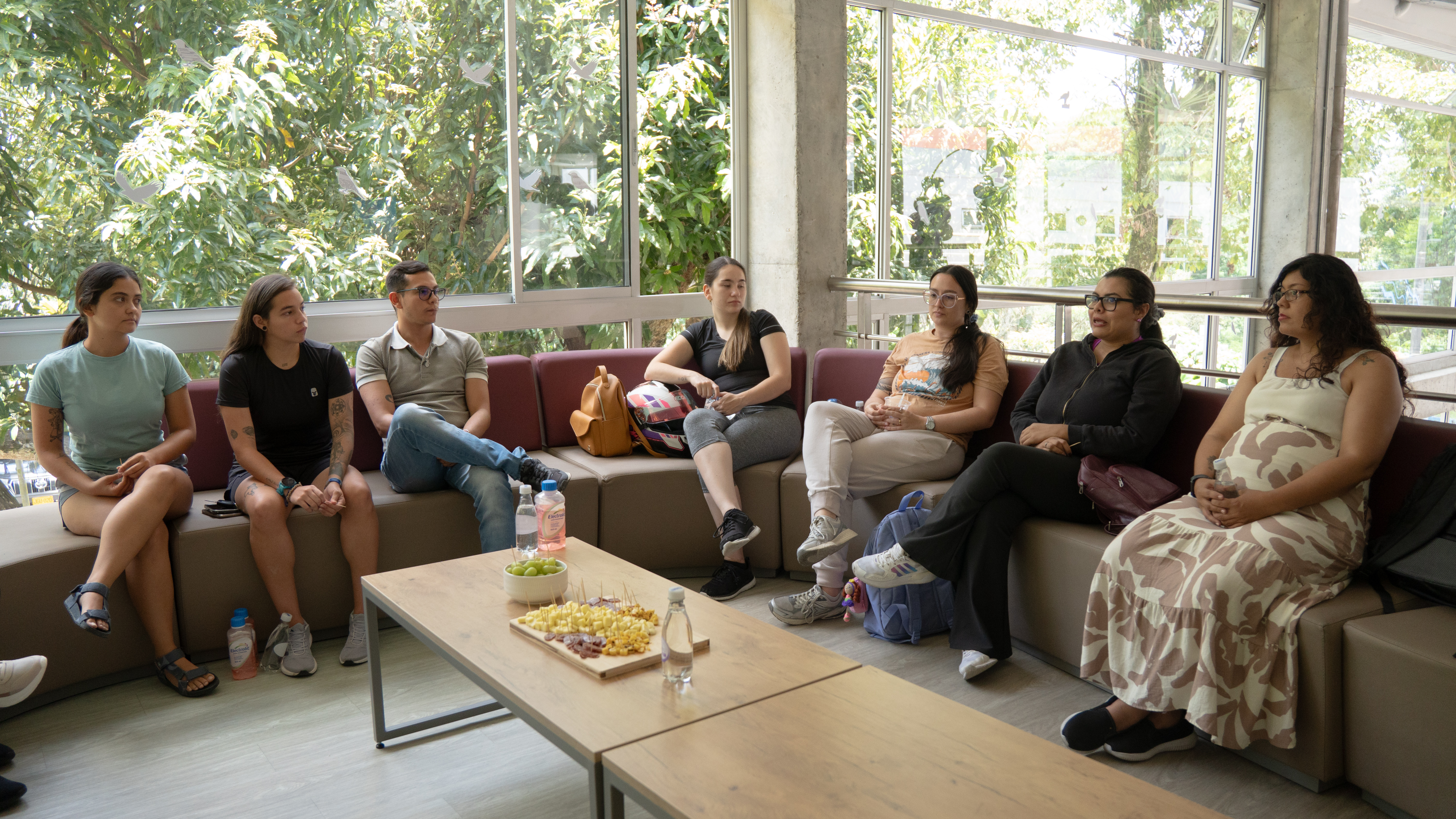 Imagen alusiva a El Bienestar como Motor del Liderazgo: Un Homenaje a las Egresadas de la UTP