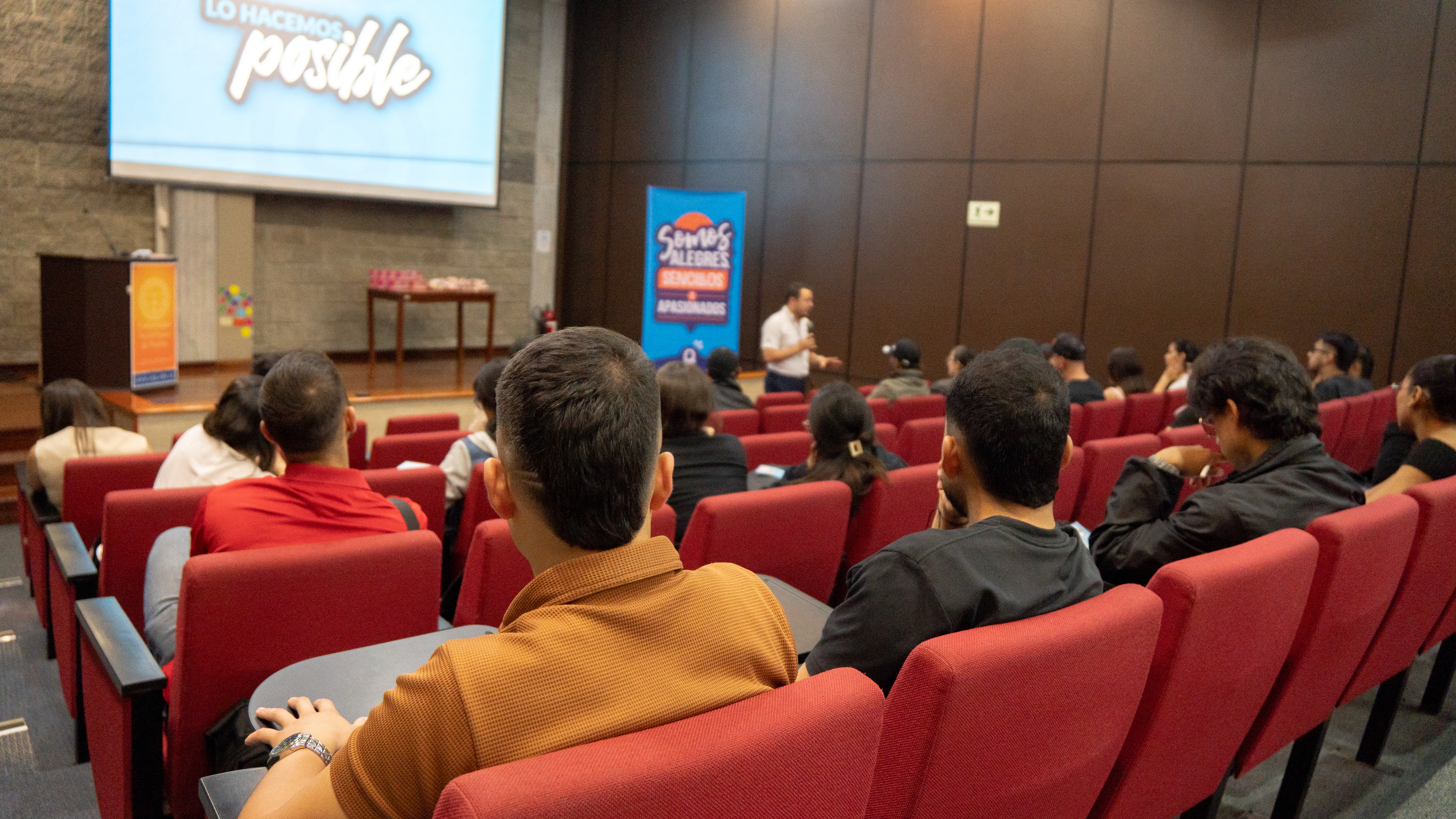 Imagen alusiva a Éxito total en la jornada de empleabilidad: Quala y ASEUTP impulsan el talento UTP