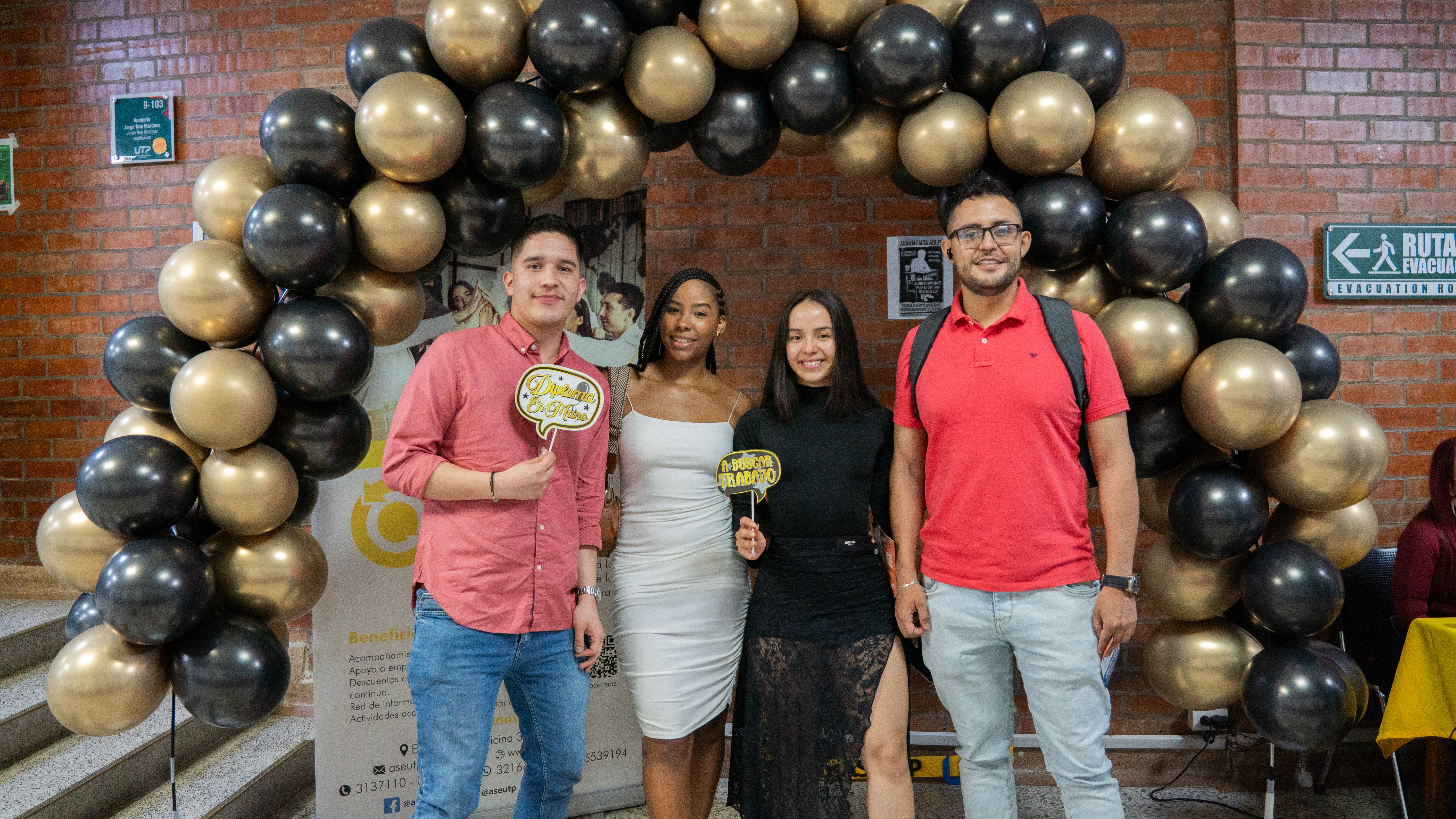 Imagen alusiva a ASEUTP celebró con éxito la «Noche de los Graduandos»
