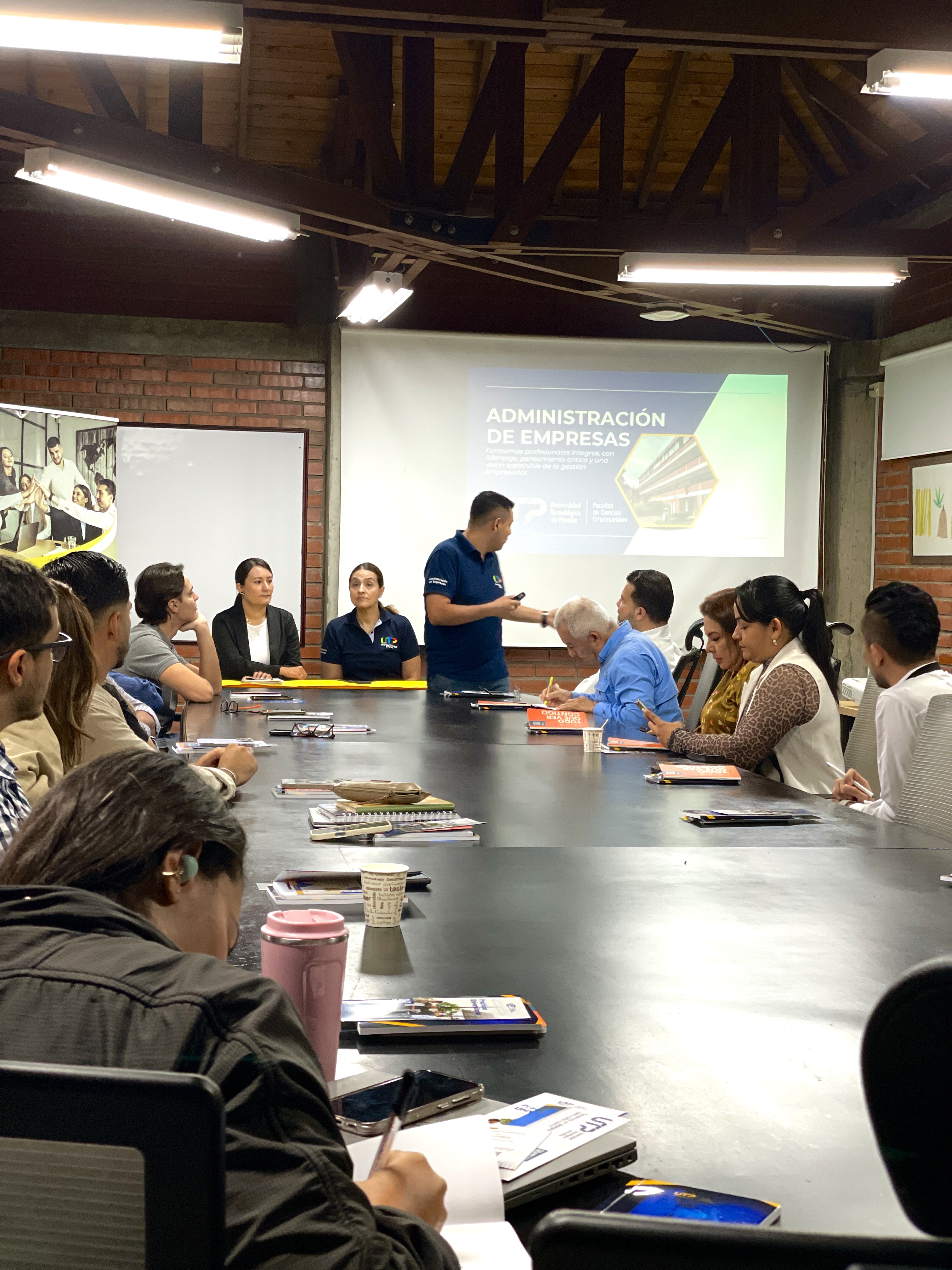 Imagen alusiva a Desayuno con empresarios de la Facultad de Ciencias Empresariales y el Programa de Administración de empresas. Un encuentro enfocado en la competitividad.