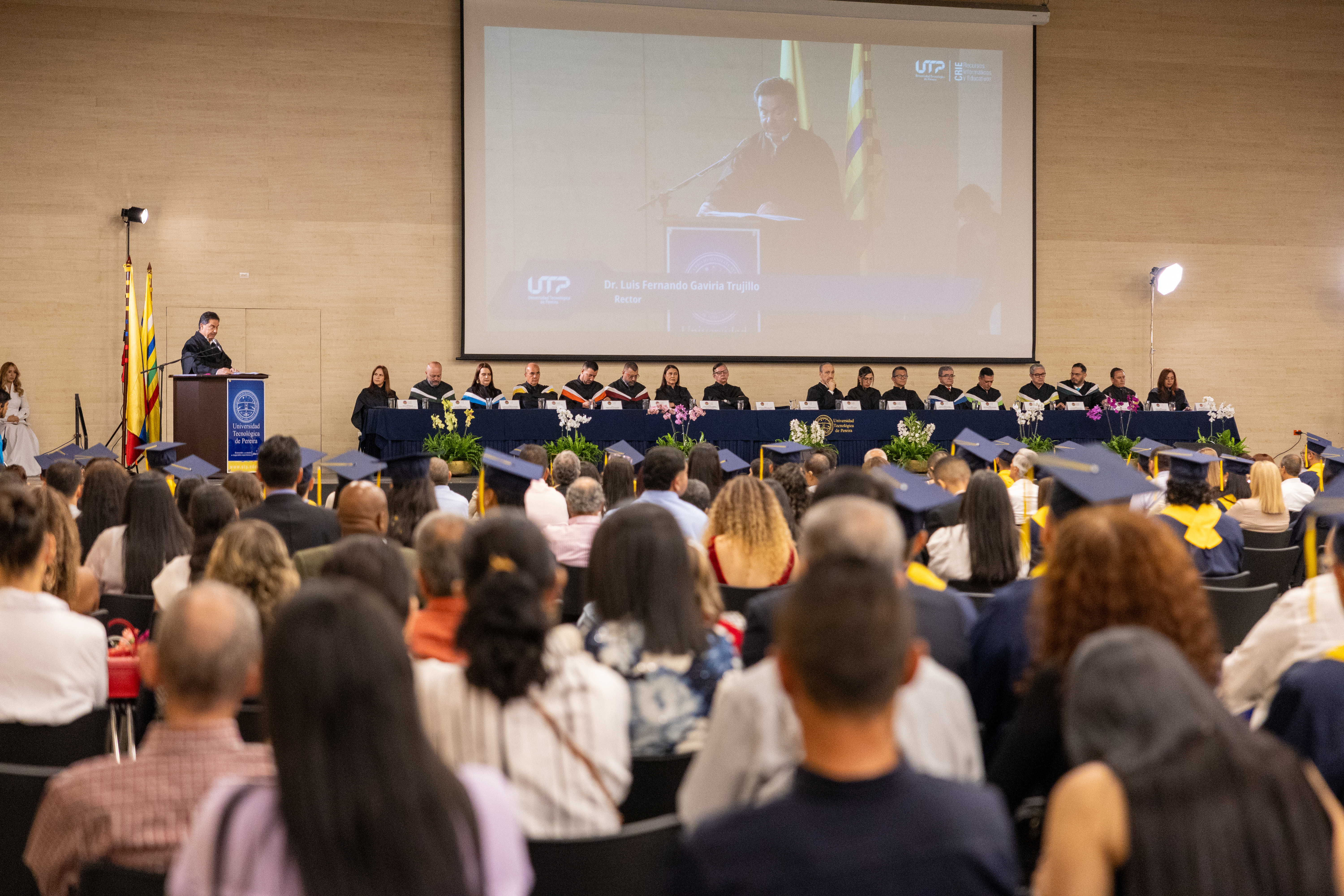 Imagen alusiva a Nuevos profesionales con sello de excelencia: Una jornada de orgullo y proyección en la UTP