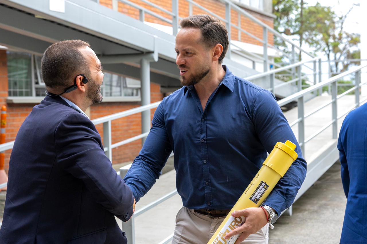 Imagen alusiva a La ASEUTP hizo presencia en el cierre oficial de las Cápsulas del Tiempo.