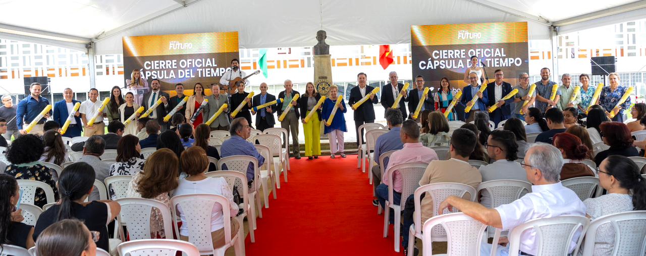 Imagen alusiva a La ASEUTP hizo presencia en el cierre oficial de las Cápsulas del Tiempo.
