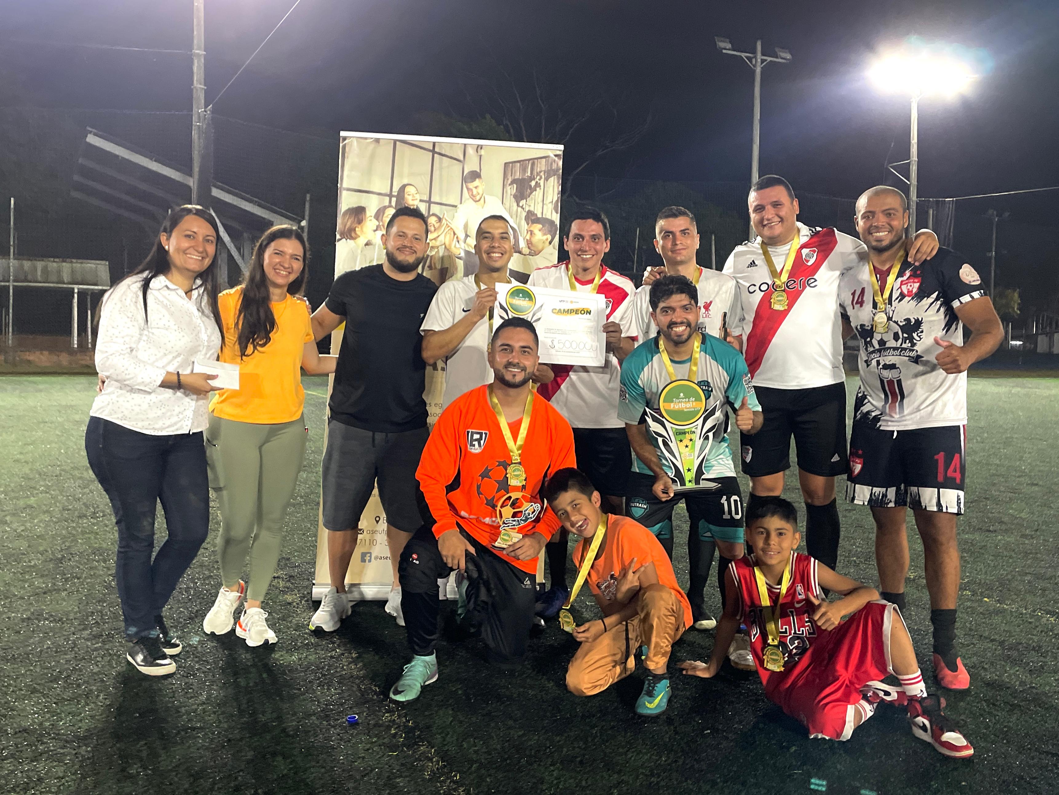 Imagen alusiva a Gran Final del Torneo de Fútbol 6 – Sentido UTP Egresados