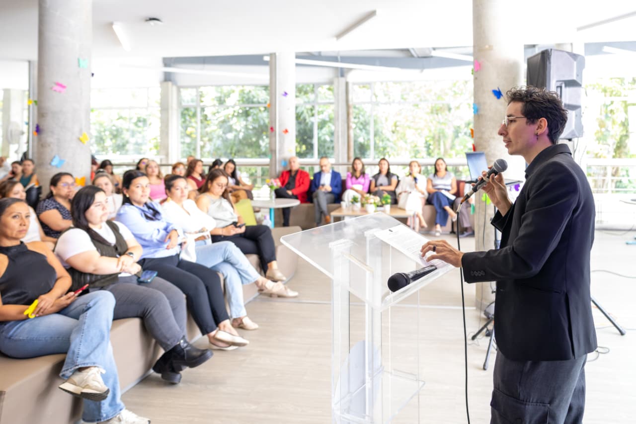 Imagen alusiva a Bienestar y reconocimiento: La ASEUTP se une al homenaje del día de la mujer