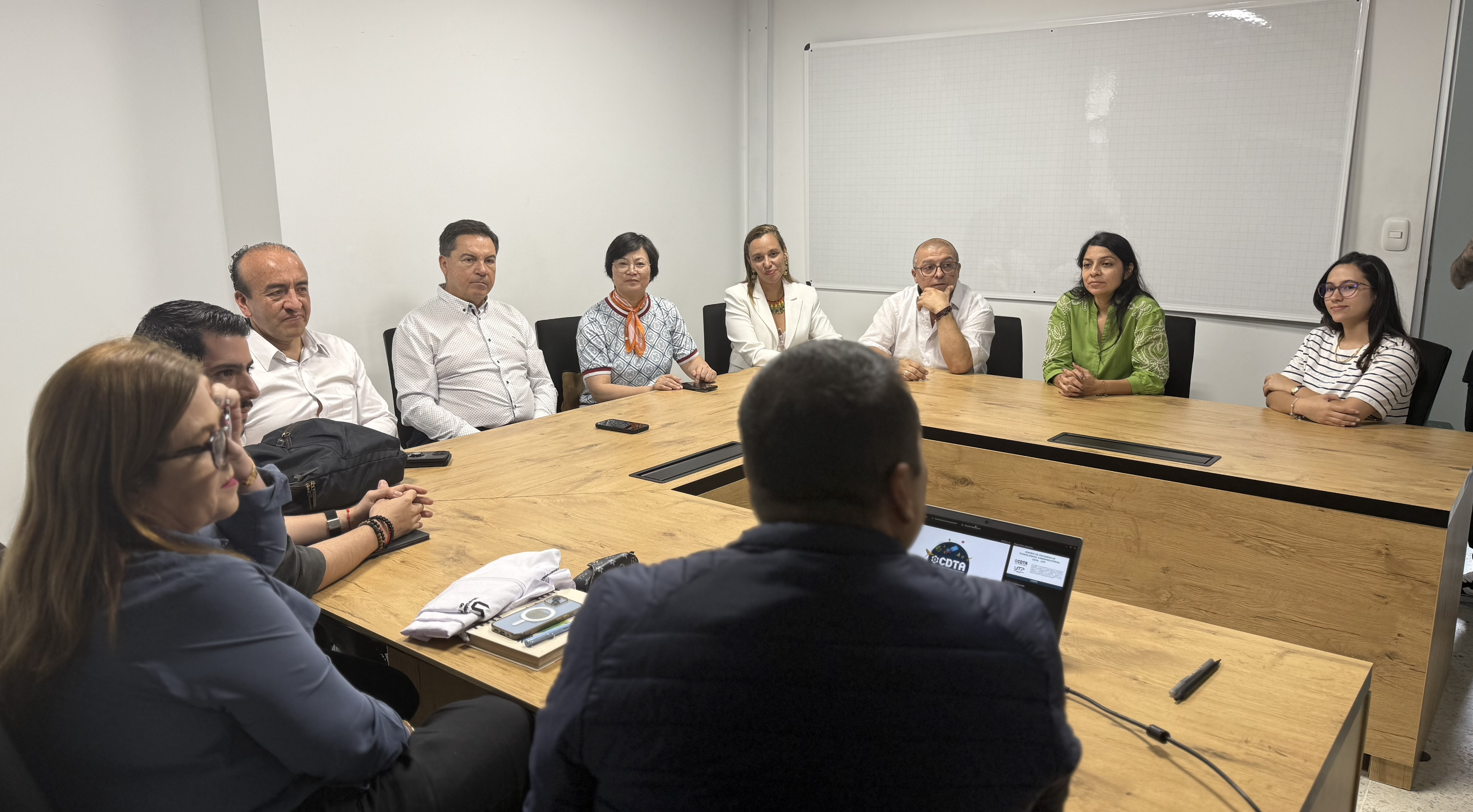 Imagen alusiva a Fortaleciendo lazos entre Colombia y China en agroindustria
