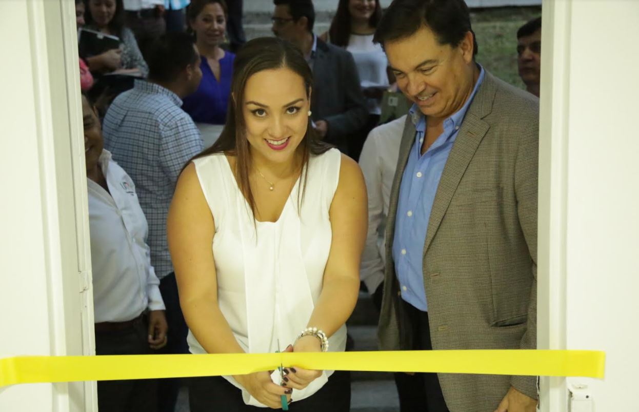 Imagen alusiva a Laboratorios de Ciencias Básicas, en un solo punto