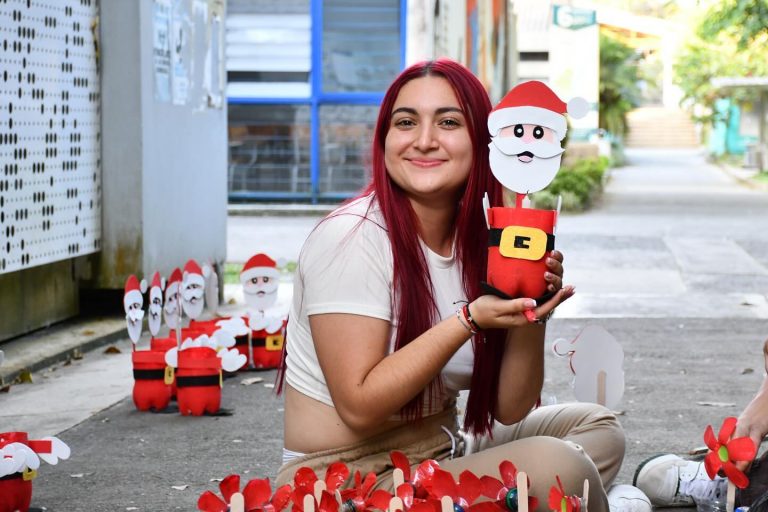 ¡Llego la navidad a nuestra Facultad!