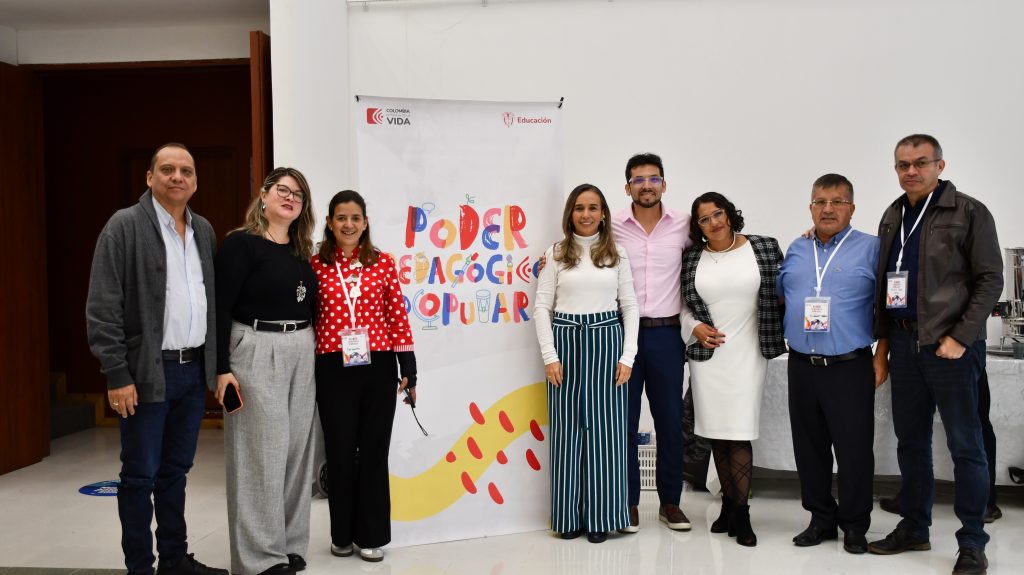 Con exito se llevo a cabo el encuentro: Poder Pedagógico Popular.