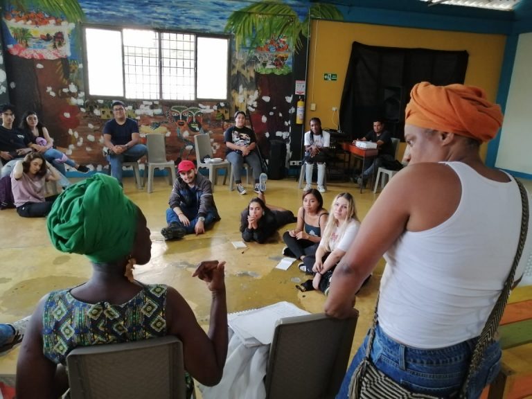 Salida académica del curso «Comunidades Étnicas en Territorios Interculturales» de la Licenciatura en Etnoeducación, a la ciudad de Cali, Valle.